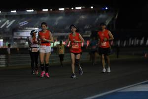BIB: 26303, 25545, 28321, 21072
                            <button type="button" onclick="openModal(11501376)" class="btn btn-primary btn-sm float-right btn-popup" data-toggle="modal" data-target=".modal-high-quality">
                        <i class="fas fa-shopping-cart"></i> Add to Cart
                    </button>
                                            <button type="button" onclick="isThisMe(11501376, true)" class="btn btn-success btn-sm float-right btn-popup btn-isme hidden" data-toggle="tooltip" data-placement="bottom" title="นี่คือรูปของคุณใช่ไหม คลิกที่นี่เพื่อเอาเข้าอัลบั้ม">
                        <i class="fas fa-plus"></i> Add to album
                    </button>
                    <button type="button" onclick="isThisMe(11501376, false)" class="btn btn-warning btn-sm float-right btn-popup btn-isnotme hidden">
                        <i class="fas fa-ban"></i> Remove from album
                    </button>